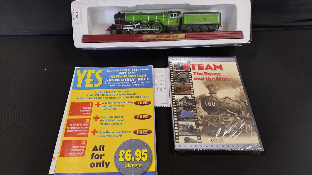 Lot 496: LNER " Flying Scotsman" model train and coal...