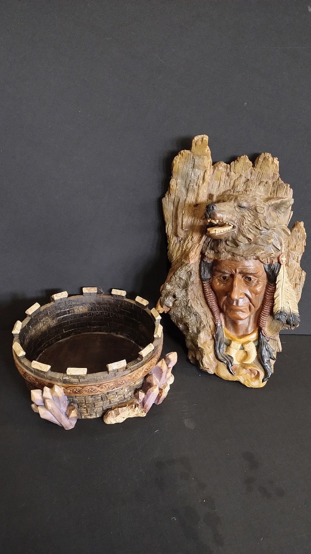 Lot 159: Two navaho Indian items. Includes wall hanging image...