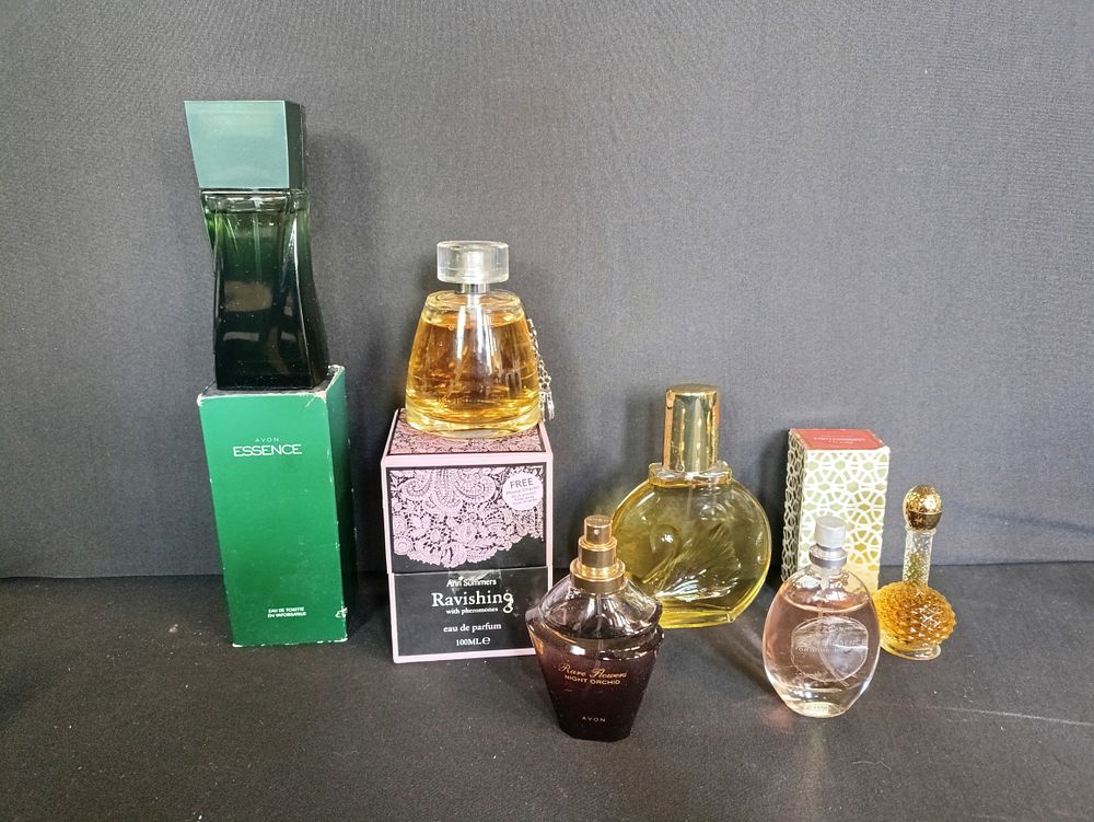 Lot 227: Selection of mostly nearly full bottles of ladies...