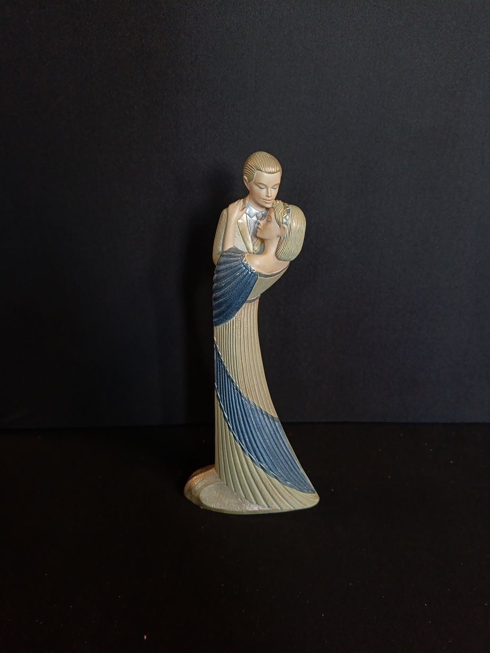Lot 250: Vintage romantic figurine by Ivory Princess approximately 29cm...