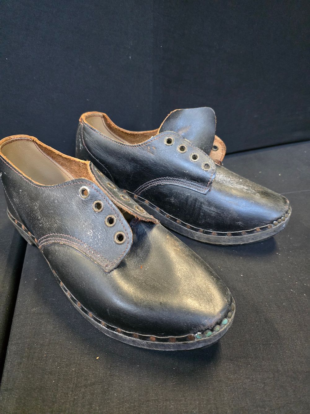 Lot 60: A pair of vintage wood and leather cobbler...