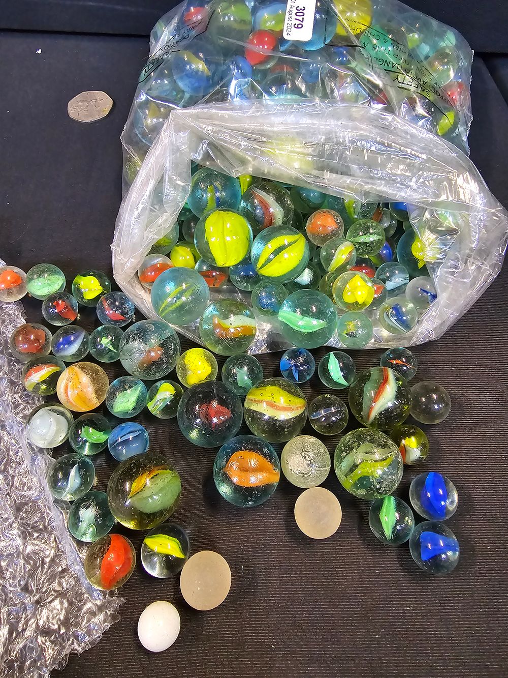 Lot 69: A large collection of over 2.2kg of vintage...