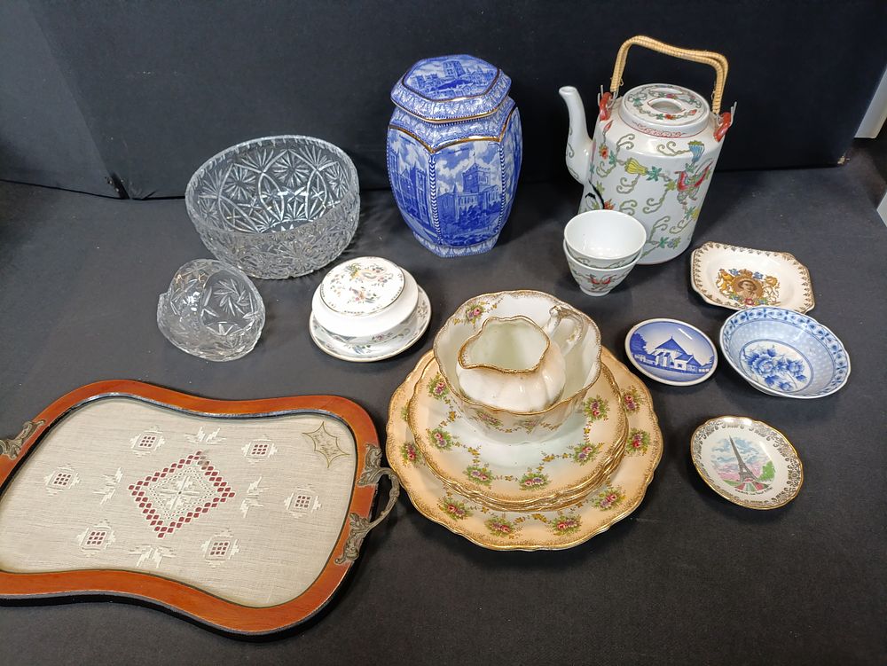 Lot 96: Selection of glassware and pottery including Ringtons, Coalport,...