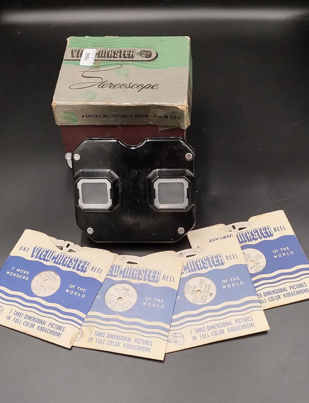 Lot 135: View-master stereo scope with slides