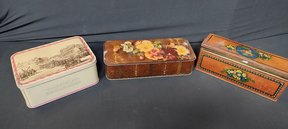 Lot 252: 3 vintage biscuit tins, Thomas Parkinson Ltd, Preston,...