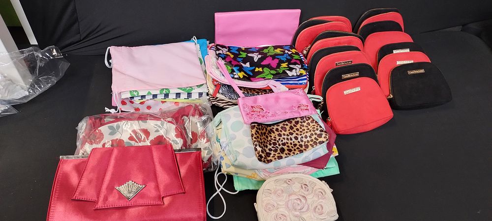 Lot 280: Large collection of cosmetic bags various styles