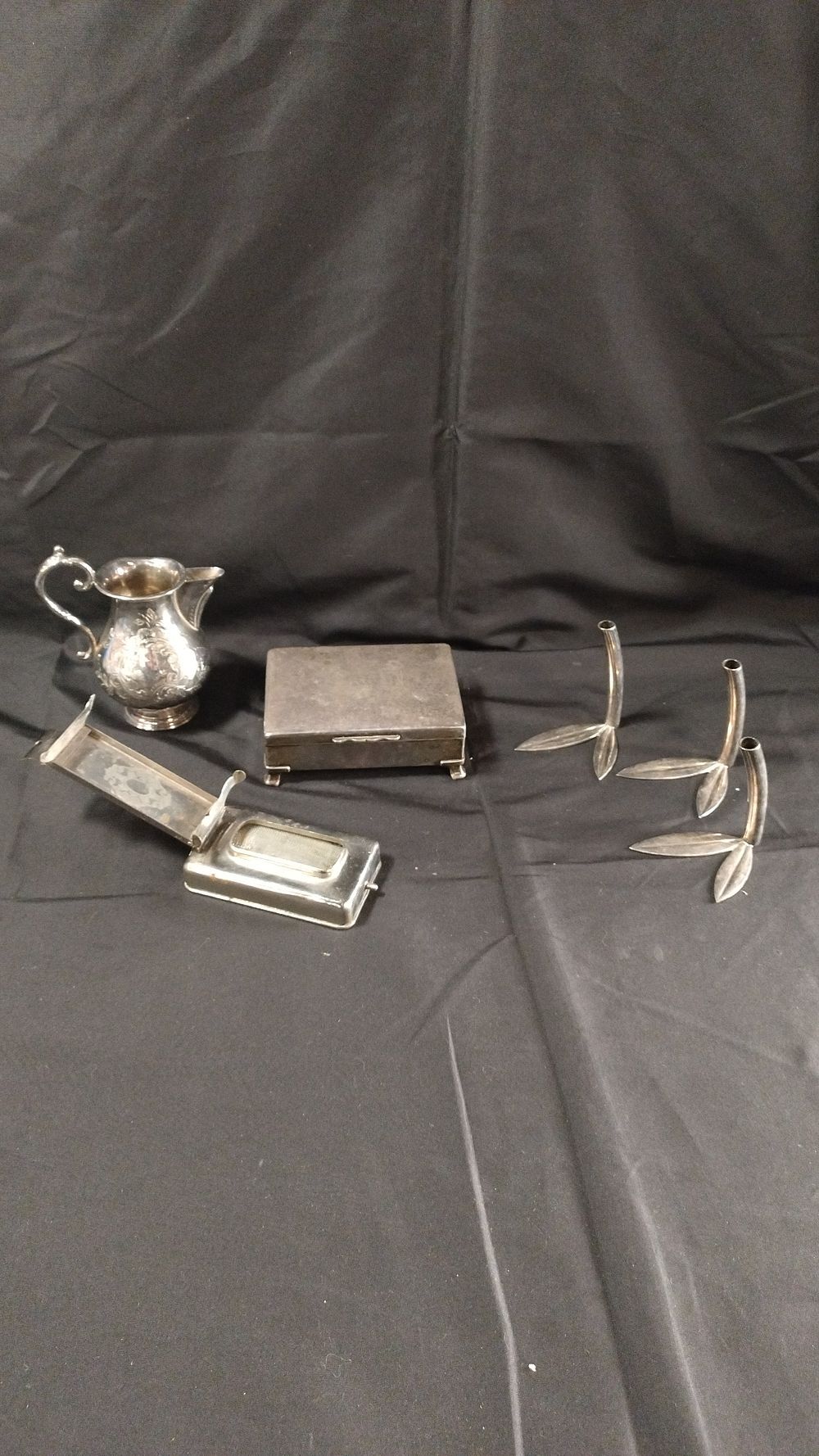 Lot 340: Various silver plated Metalware