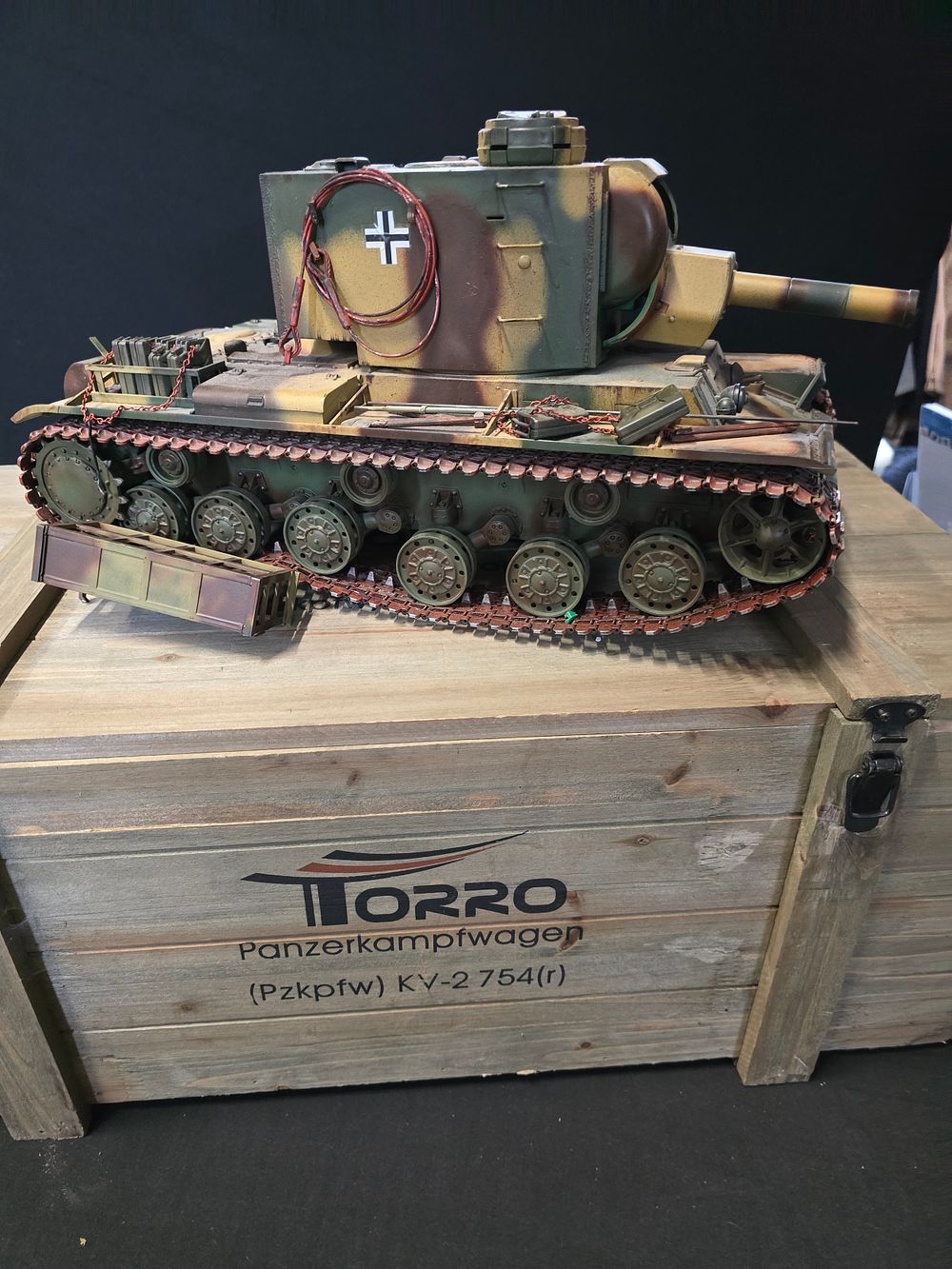 Lot 385: TORRO panzerkampfwagen russian kv-1 model no.3878-1