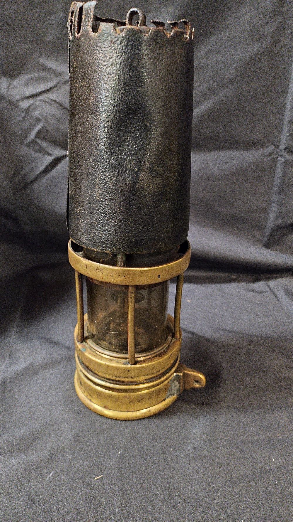 Lot 420: A Richard Johnson Clapham & Morris miners lamp...