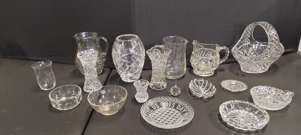 Lot 372: Collection of cut crystal and glass jugs, bowls...