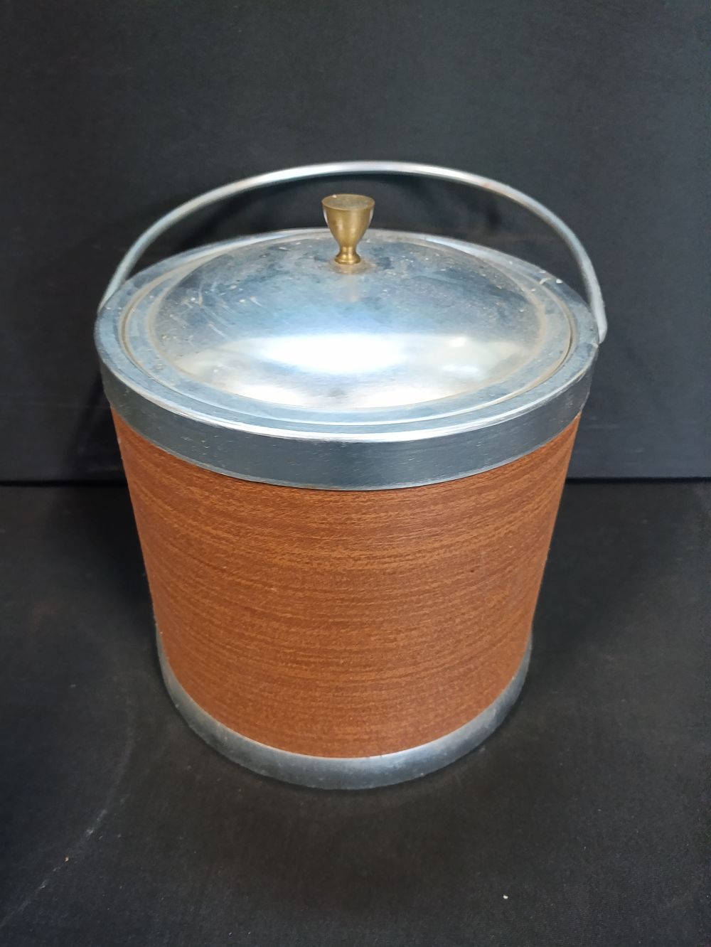 Lot 30: Vintage wood effect Bar Top ice bucket made...