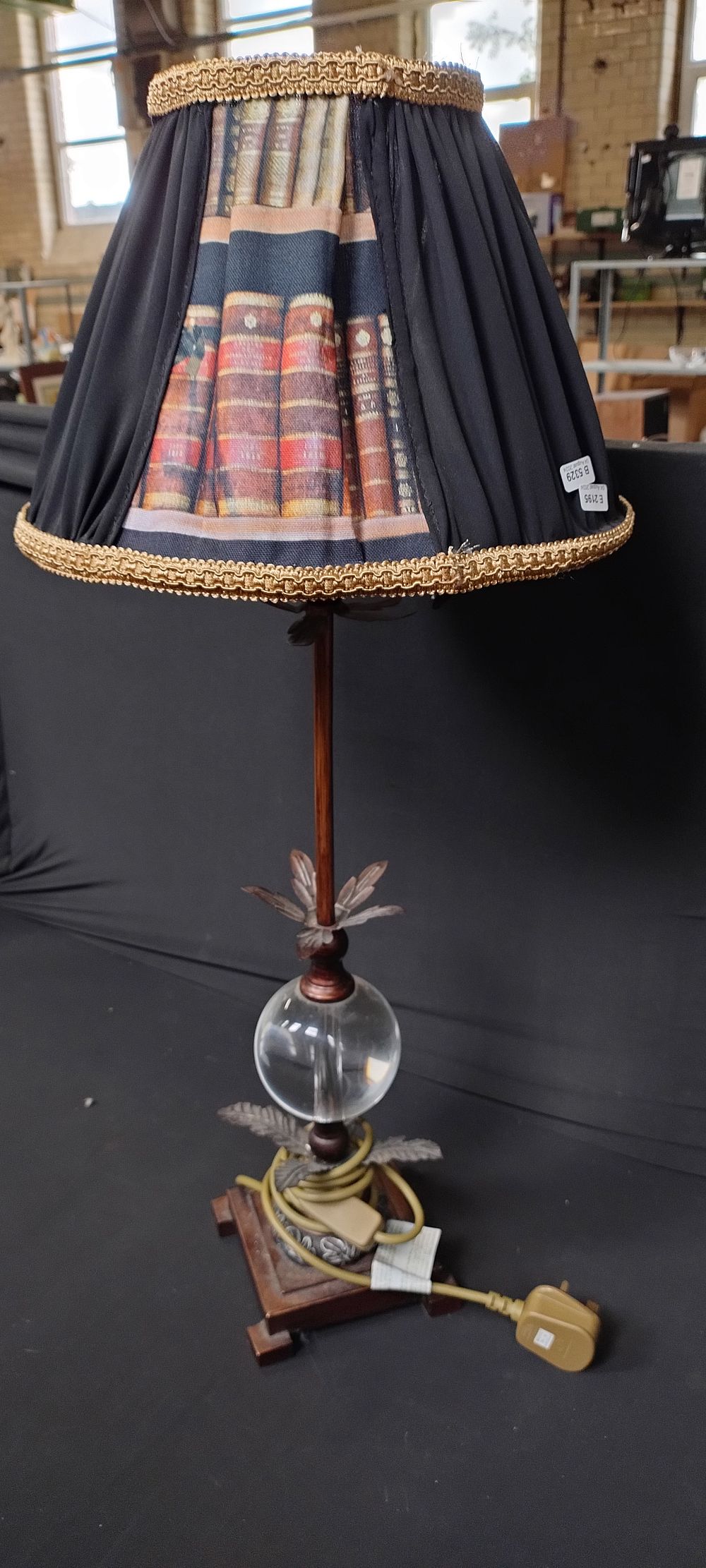 Lot 174: Modern table lamp with switch. Tested for power....
