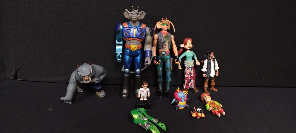 Lot 320: Various action figures including biker mice from mars,...