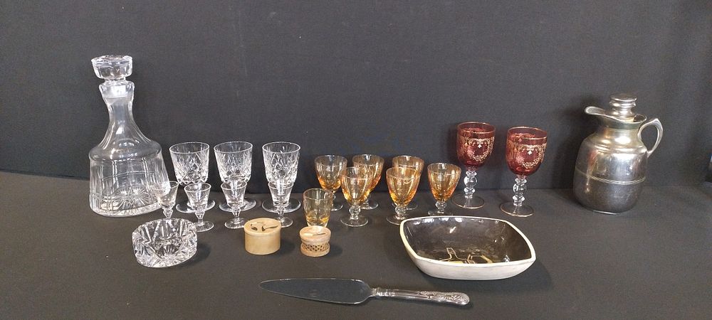 Lot 189: Mixed items including cut crystal decanter, a number...