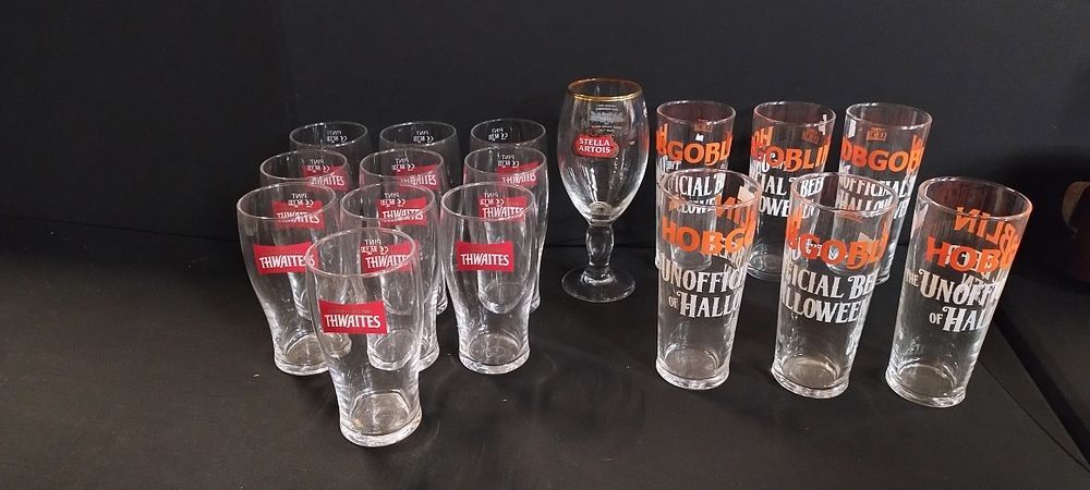 Lot 207: Collection of 6 x hobgoblin straight pint glasses,...