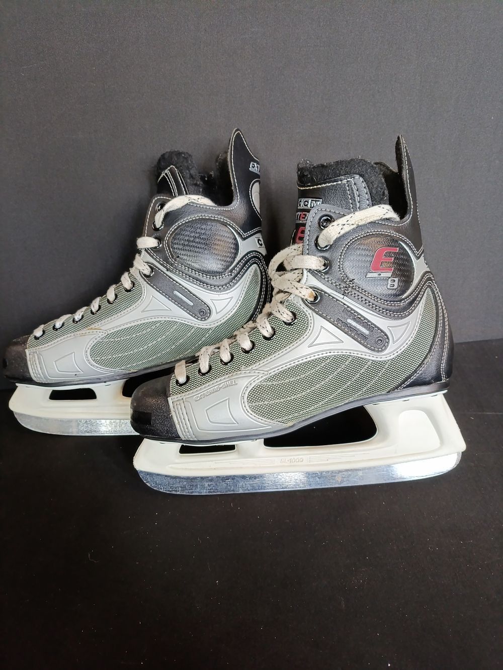 Lot 215: CCM Externo E8 Black & Grey 11" Ice...