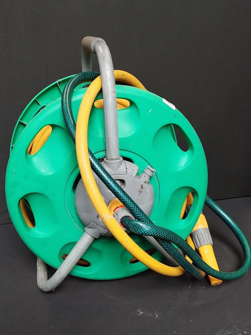 Lot 268: Hoselock garden hose with reel 