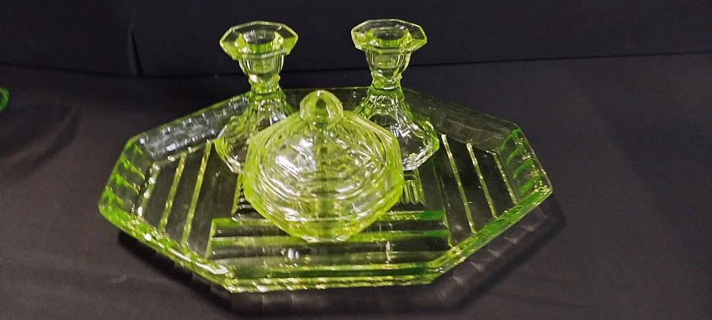 Lot 387: Uranium dressing table set comprising of 2 candle...
