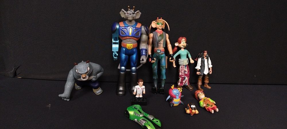 Lot 458: Various action figures including biker mice from mars,...