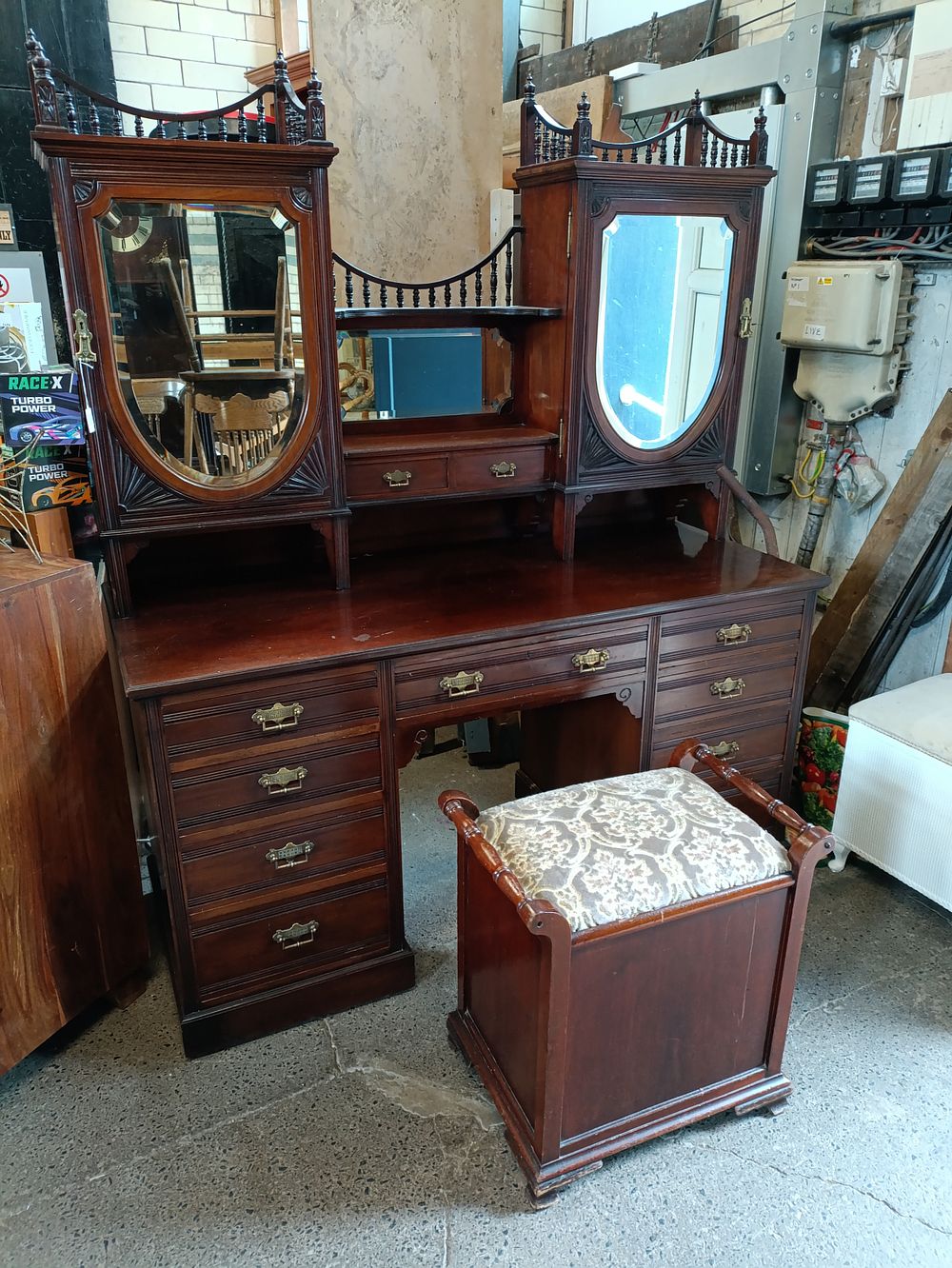 Lot 259: Antique mahogany large dressing table with 3 mirrors,...