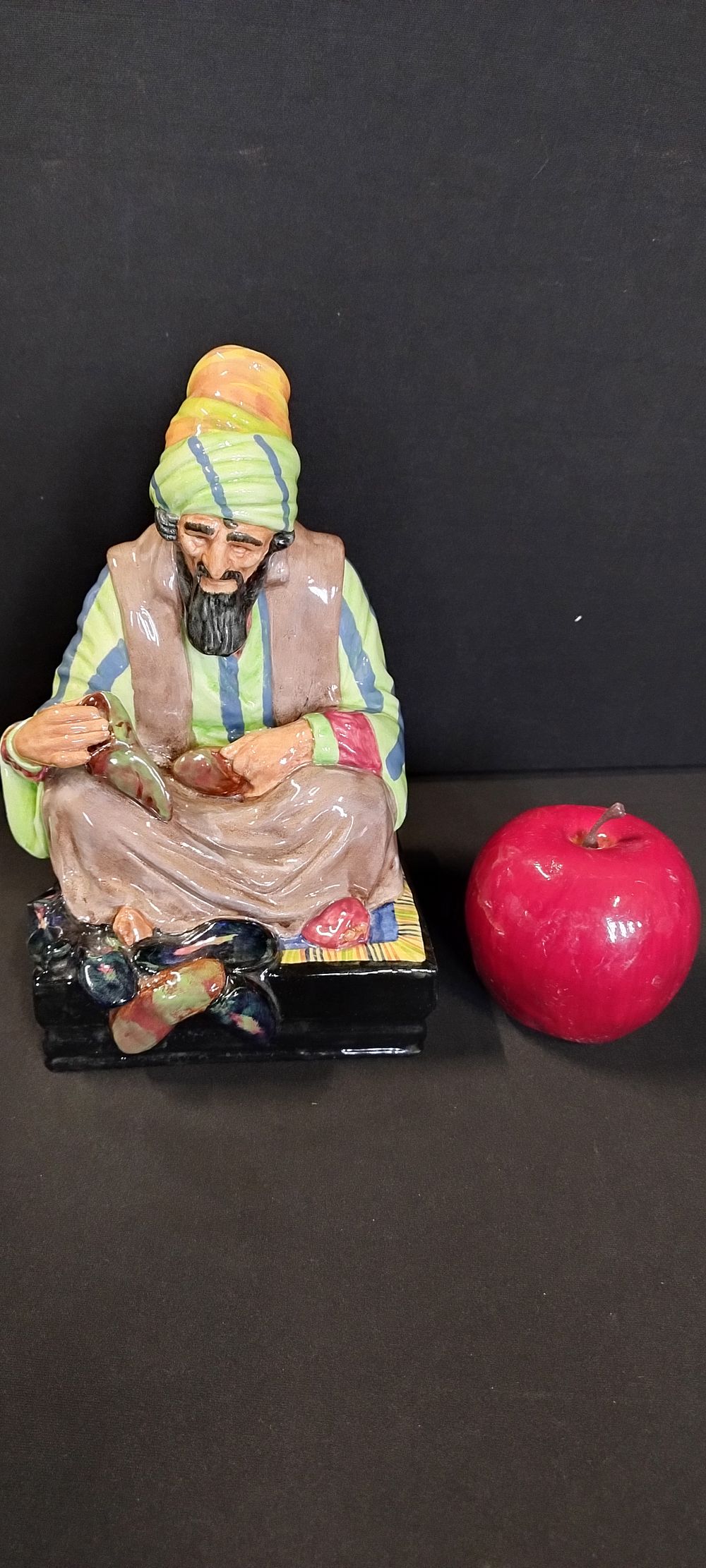 Lot 300: Royal Doulton figure of the Cobbler. H.N 1706....
