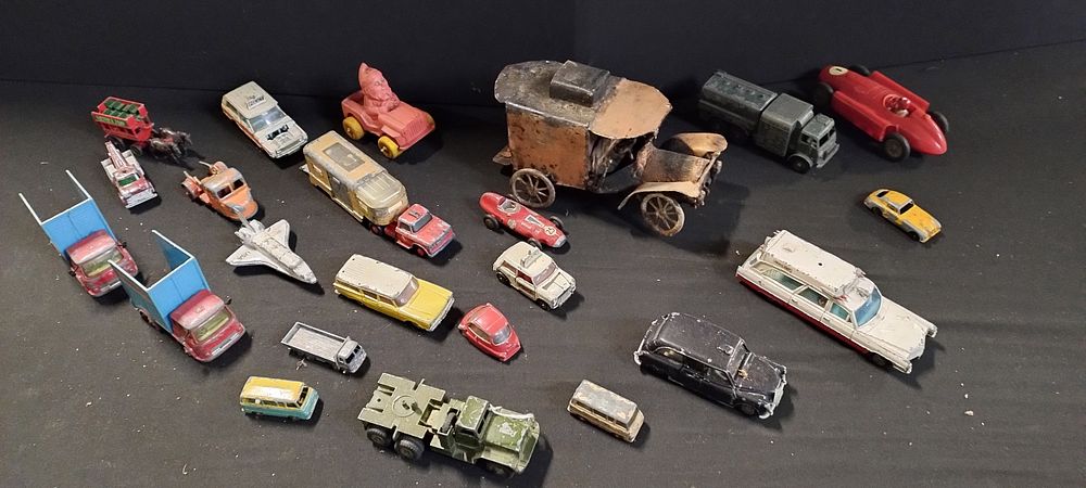 Lot 398: Collection of vintage corgi, matchbox Dinky diecast vehicles