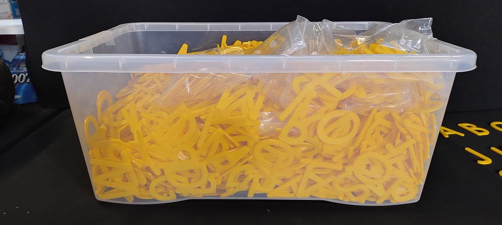 Lot 63: Large quantity of yellow plastic letters A-Z