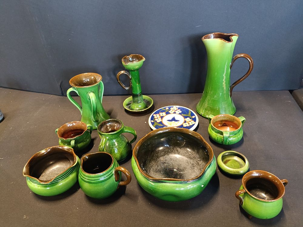 Lot 135: Collection of vintage Watcombe Green Lustre Glaze pottery,...