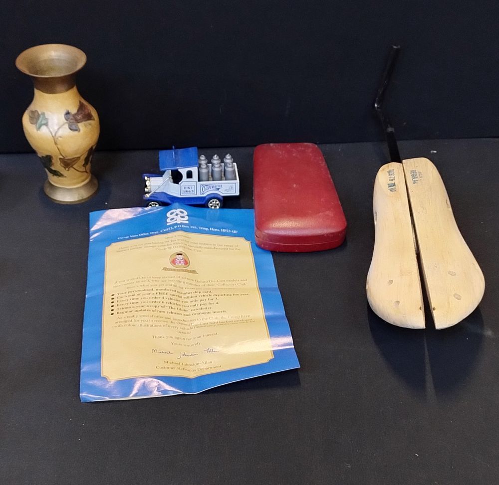 Lot 149: Various items including Art Nouveau blue and white...