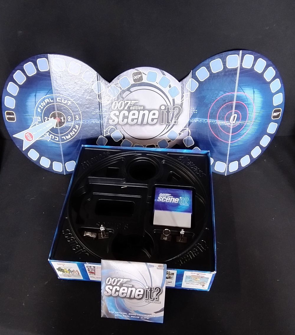 Lot 154: 007 edition scene it dvd game