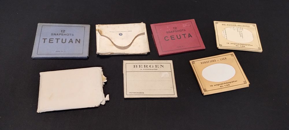 Lot 268: 7 x vintage Snap-Shot black and white post...