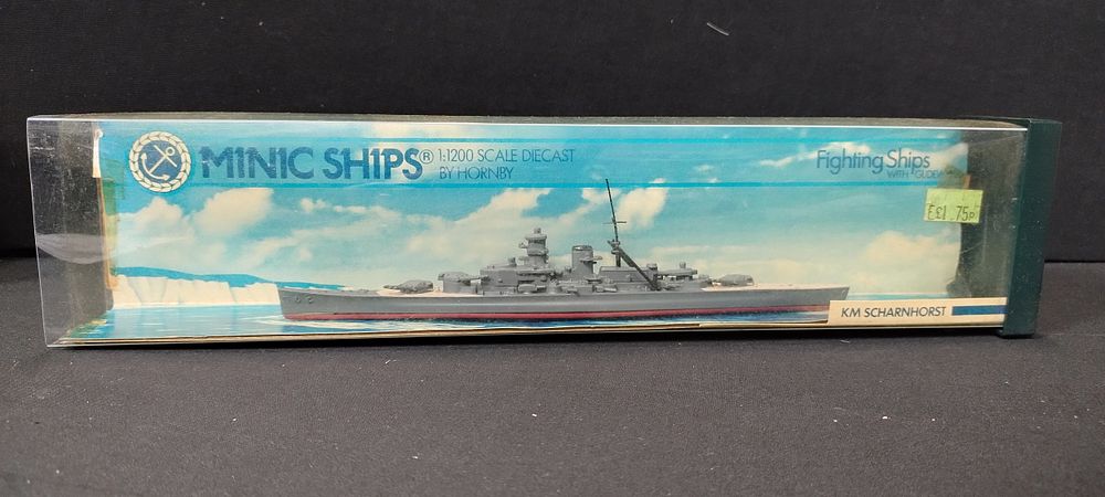 Lot 287: Boxed Minic ships by Hornby 1:1200 Scale Diecast...