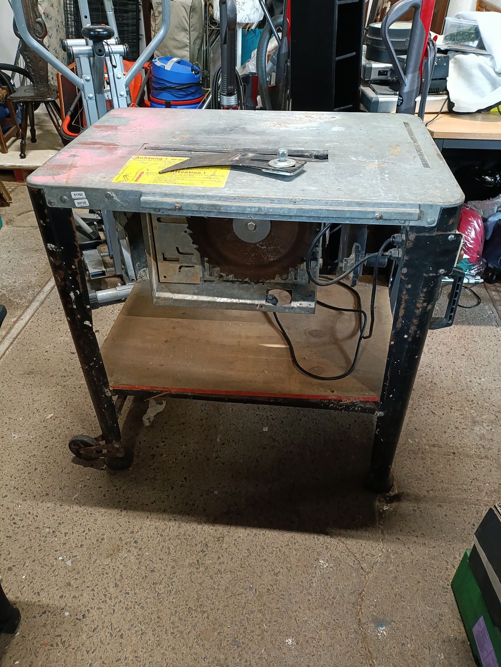 Lot 341: Craftsman table saw with blade tested for power