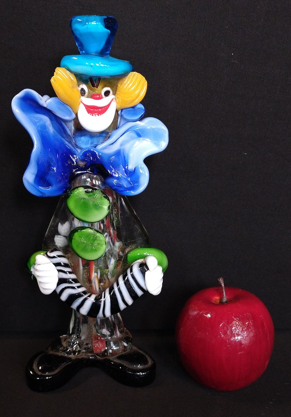 Lot 372: Vintage 1970's Murano glass clown. Measures approx H...