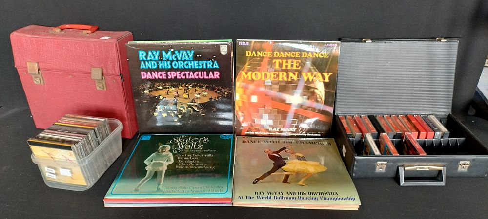 Lot 377: Mixed lot of vinyl albums, cassette tapes and...
