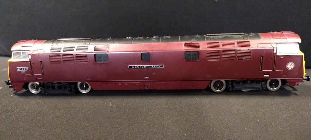 Lot 165: Hornby D1039 Western King locomotive