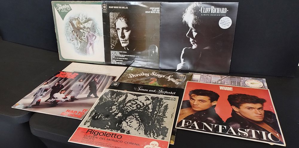Lot 180: 10 vinyl albums including Wham, Simon and Garfunkel,...