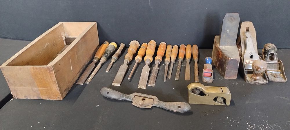 Lot 181: Vintage wood working tools including Stanley plane, bull...