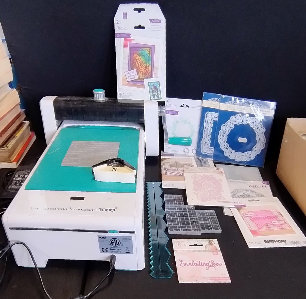 Lot 217: Todo Hot foil emboss die letter press machine...