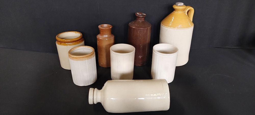 Lot 228: 8 x Stoneware items including bed warmer, jug,...