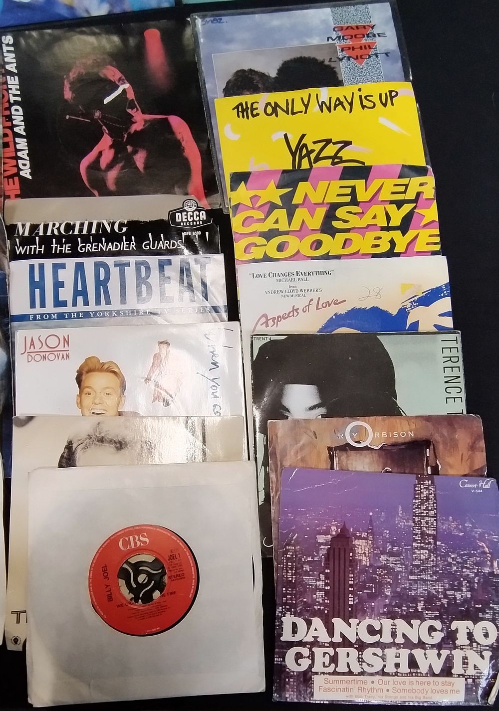 Lot 274: Mixed vinyl singles various artists and genres including,...