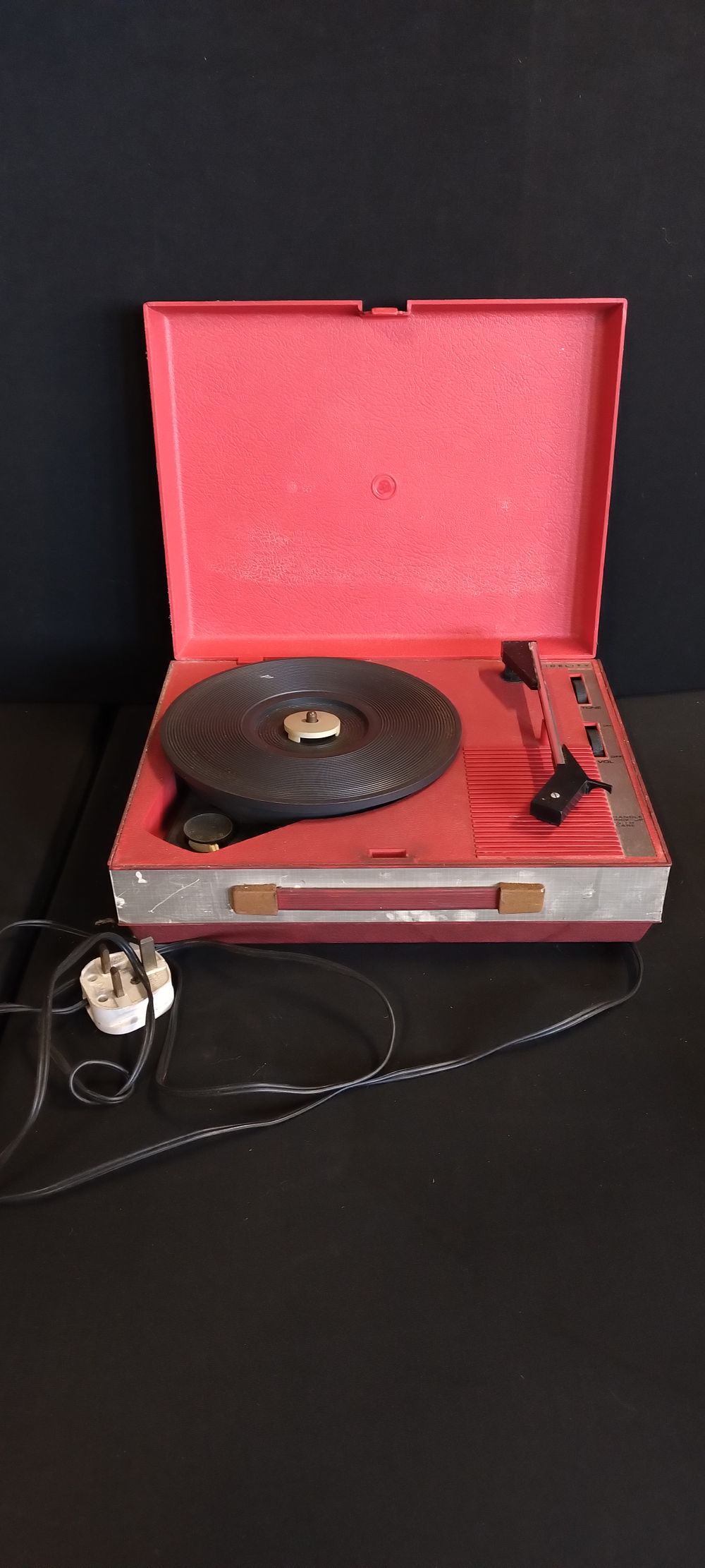 Lot 317: Fidelity Mini record player model HF42