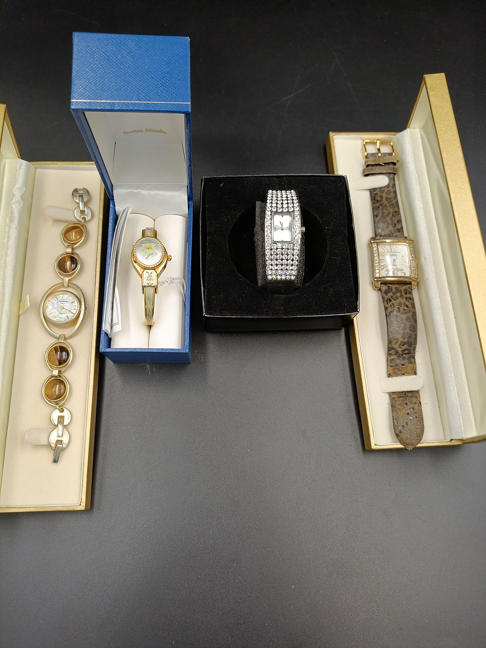Lot 353: Selection of vintage watches including a Swiss Made...