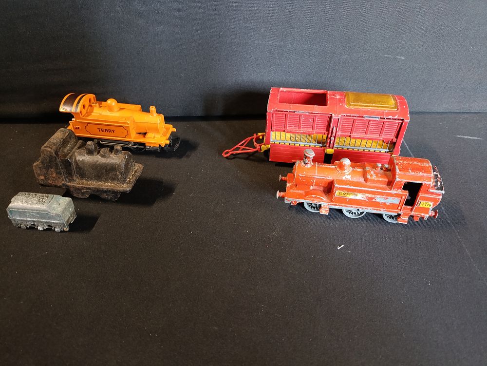 Lot 356: Selection of vintage model trains including Hornby, Corgi...