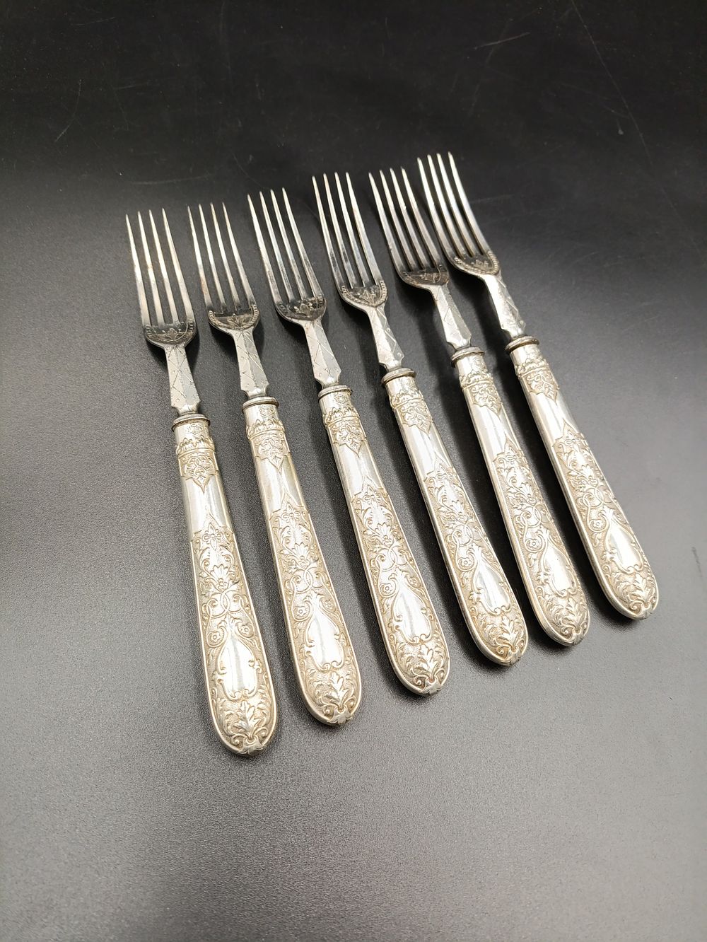 Lot 389: Collection of 6 vintage continental silver handled forks...