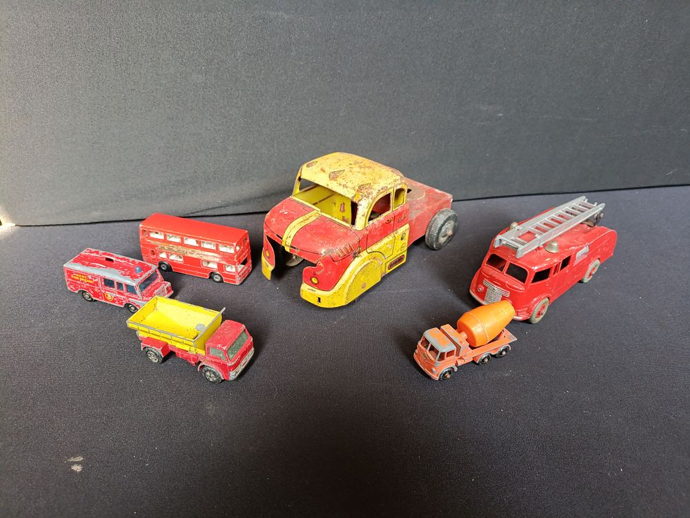 Lot 380: Collection of vintage diecast model vehicles including Lesney,...