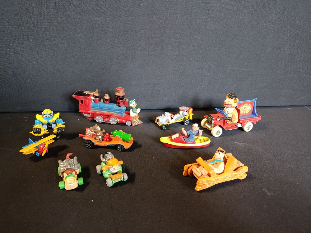 Lot 481: Selection of vintage model vehicles and figures including...