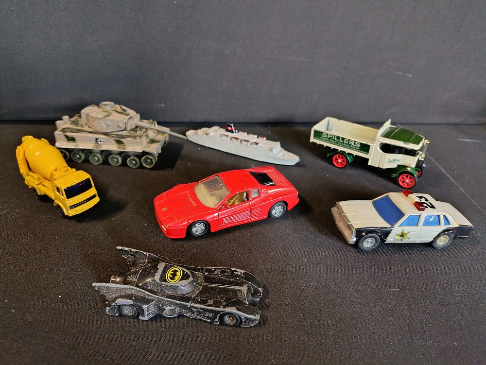 Lot 489: Selection of vintage model diecast vehicles including Corgi,...