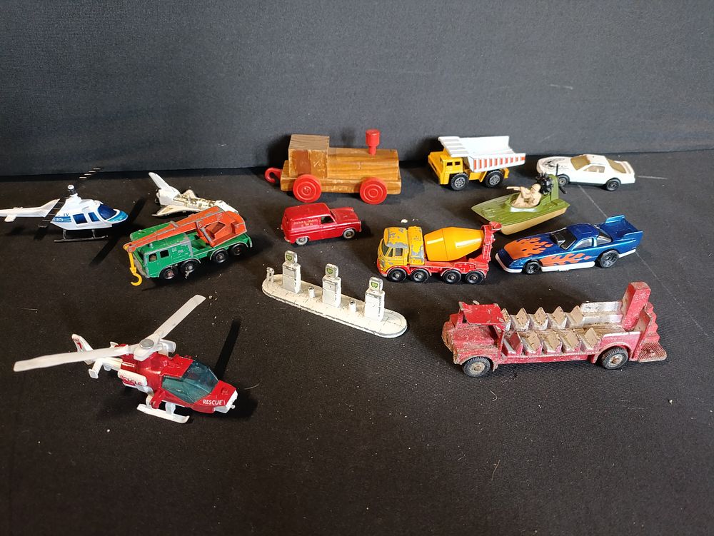 Lot 494: Selection of vintage diecast model vehicles including Matchbox,...