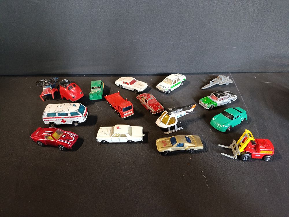 Lot 497: Selection of vintage model vehicles including diecast, Matchbox,...